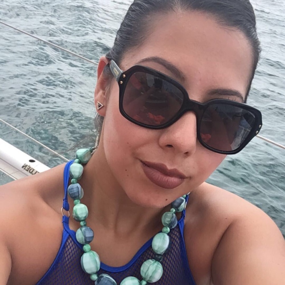 Meet your Posher, Jennifer